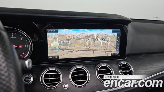 Mercedes-Benz E-Class E220d Avantgarde