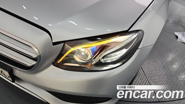 Mercedes-Benz E-Class E220d Avantgarde