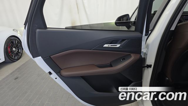 BMW 2-Series 218d Advantage