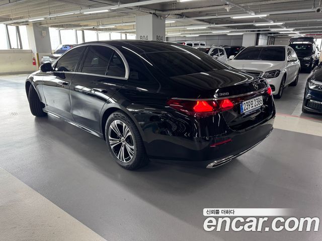 Mercedes-Benz E-Class E200 Avantgarde