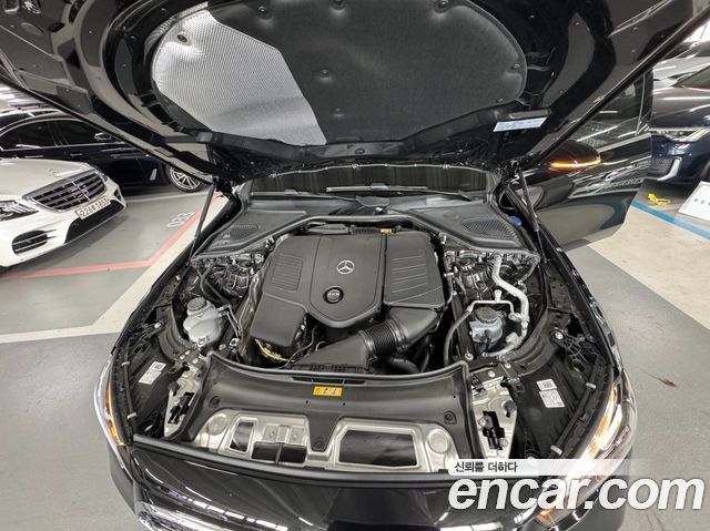 Mercedes-Benz E-Class E200 Avantgarde