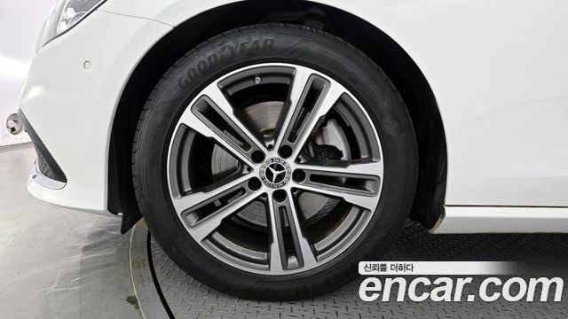 Mercedes-Benz E-Class E250 Avantgarde