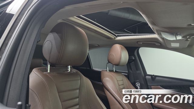 Mercedes-Benz E-Class E220d Avantgarde