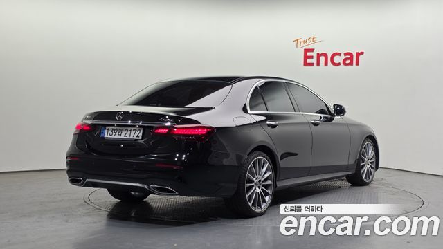 Mercedes-Benz E-Class E350 4MATIC AMG Line