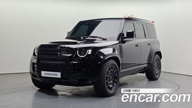Land Rover Defender 110 P635 Octa Black
