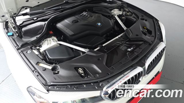 BMW 5-Series 520i Luxury