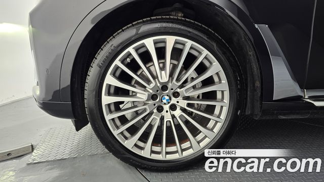 BMW X7 xDrive 40i Design Pure Excellence 6-Seater
