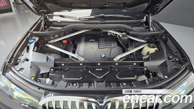 BMW X7 xDrive 40i Design Pure Excellence 6-Seater