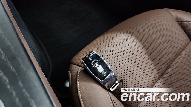 Mercedes-Benz E-Class E350 4MATIC Avantgarde