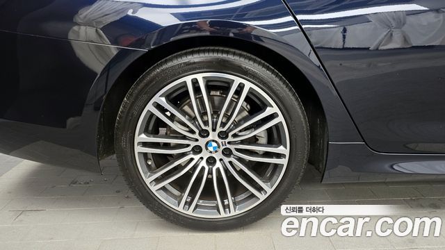 BMW 5-Series 520d M Sport Package Plus