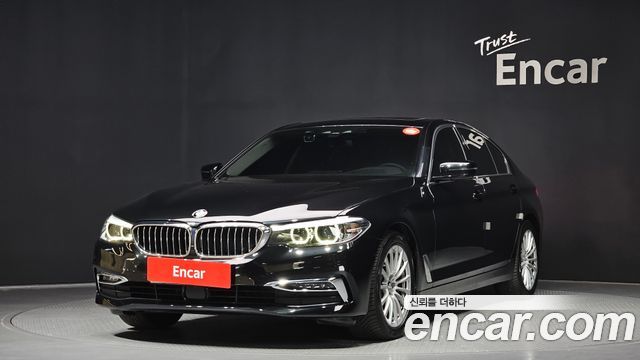BMW 5-Series 520i Luxury