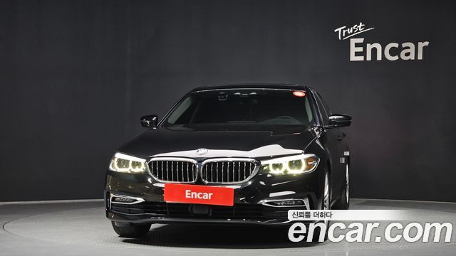 BMW 5-Series 520i Luxury