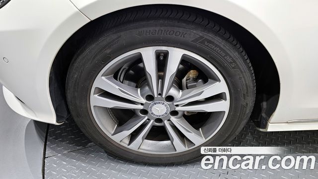 Mercedes-Benz E-Class E220 CDI Avantgarde