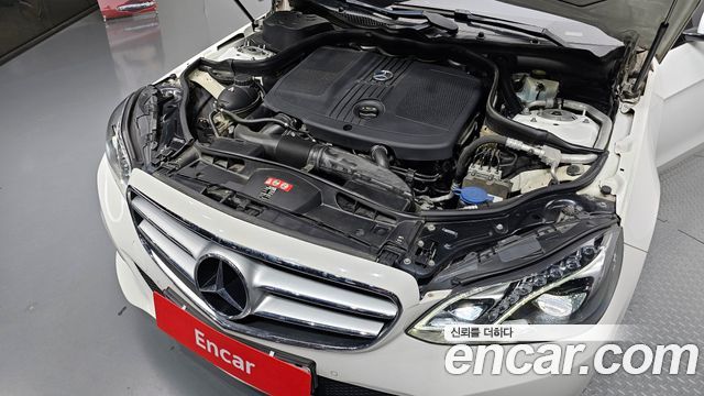 Mercedes-Benz E-Class E220 CDI Avantgarde