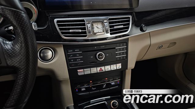 Mercedes-Benz E-Class E220 CDI Avantgarde