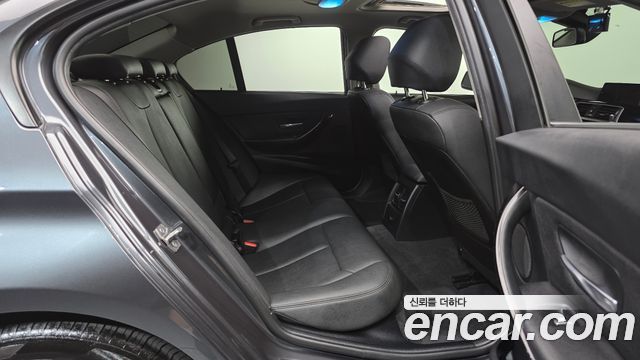 BMW 3-Series 320d