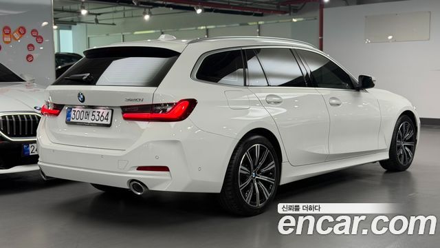 BMW 3-Series 320i Touring