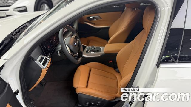 BMW 3-Series 320i Touring
