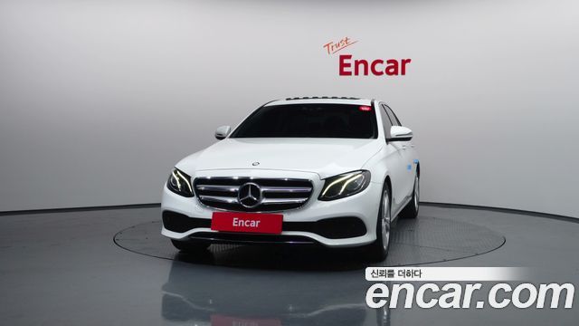 Mercedes-Benz E-Class E200 Avantgarde