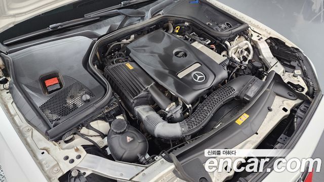Mercedes-Benz E-Class E200 Avantgarde