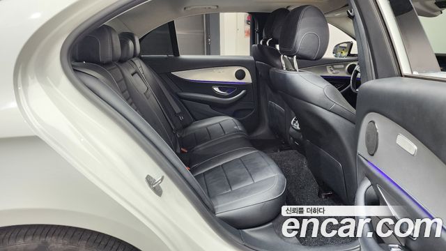 Mercedes-Benz E-Class E200 Avantgarde