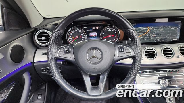 Mercedes-Benz E-Class E200 Avantgarde