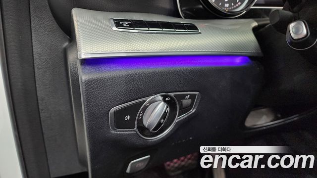 Mercedes-Benz E-Class E200 Avantgarde
