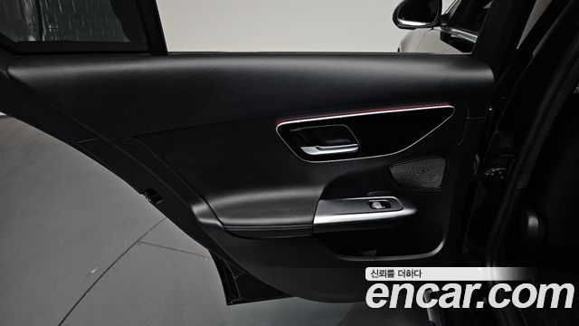 Mercedes-Benz C-Class C200 Avantgarde