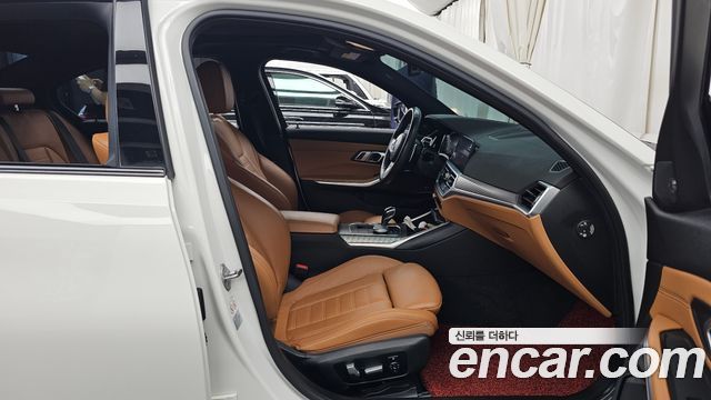 BMW 3-Series 330i xDrive M Sport