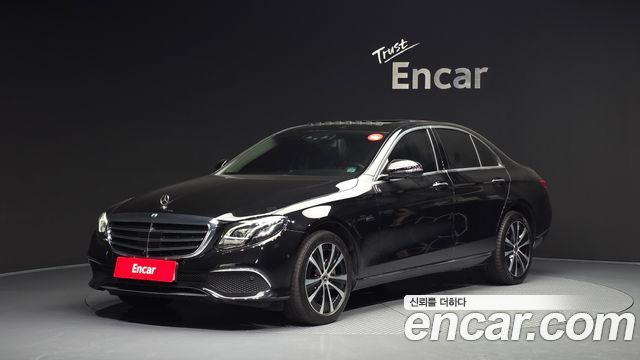 Mercedes-Benz E-Class E300e 4MATIC Exclusive