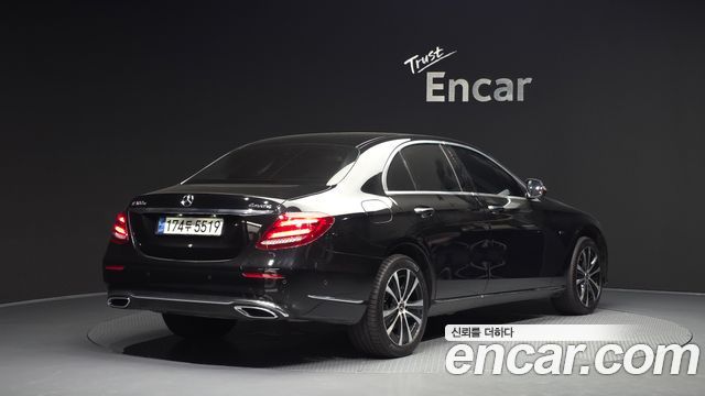 Mercedes-Benz E-Class E300e 4MATIC Exclusive