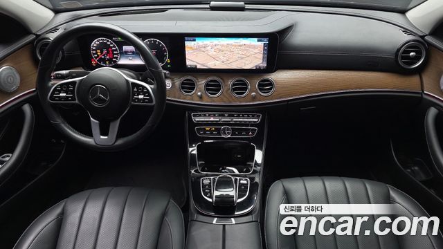 Mercedes-Benz E-Class E300e 4MATIC Exclusive