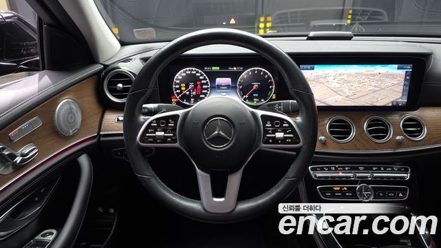 Mercedes-Benz E-Class E300e 4MATIC Exclusive