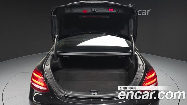 Mercedes-Benz E-Class E300e 4MATIC Exclusive