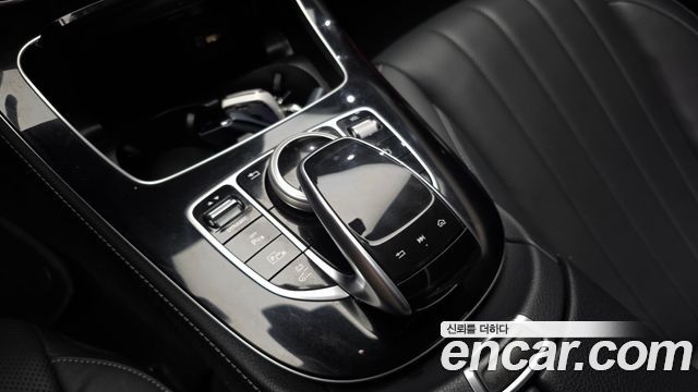 Mercedes-Benz E-Class E300e 4MATIC Exclusive
