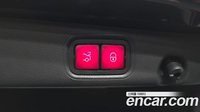 Mercedes-Benz E-Class E300e 4MATIC Exclusive