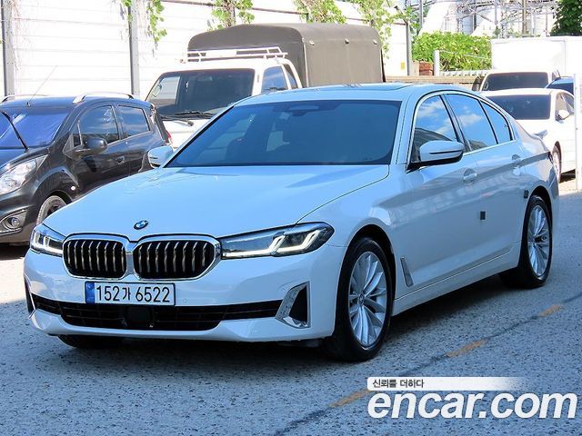 BMW 5-Series 523d xDrive Luxury