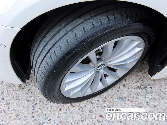 BMW 5-Series 523d xDrive Luxury