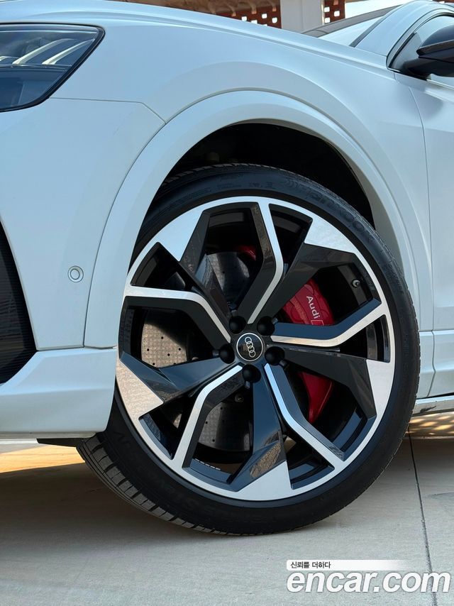 Audi RSQ8 4.0 TFSI Quattro