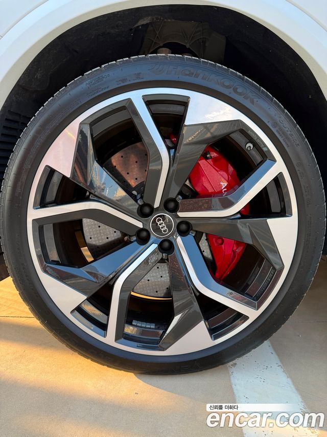 Audi RSQ8 4.0 TFSI Quattro