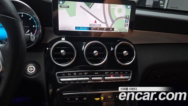 Mercedes-Benz GLC-Class GLC220 d 4MATIC