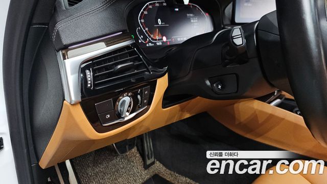 BMW 5-Series 520i M Sport