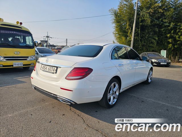Mercedes-Benz E-Class E220d Avantgarde