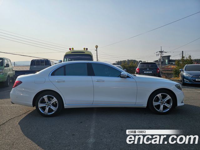 Mercedes-Benz E-Class E220d Avantgarde