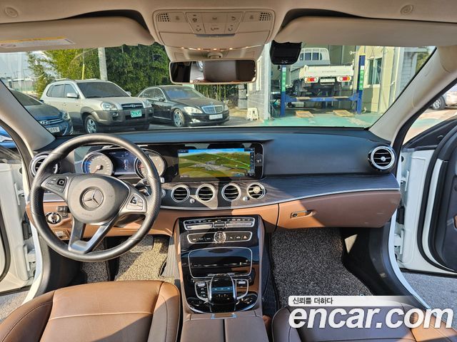 Mercedes-Benz E-Class E220d Avantgarde