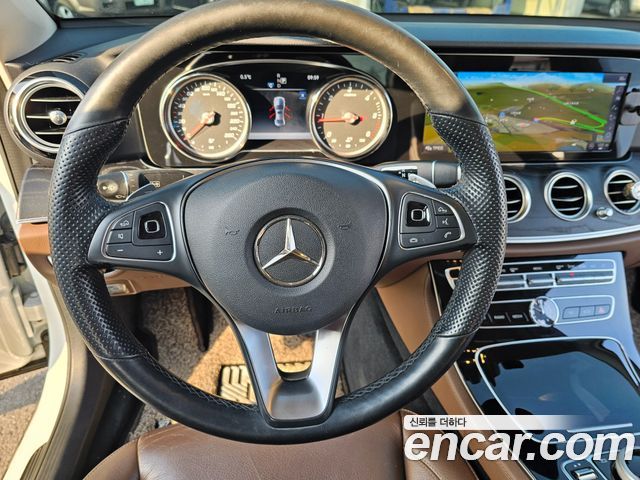 Mercedes-Benz E-Class E220d Avantgarde
