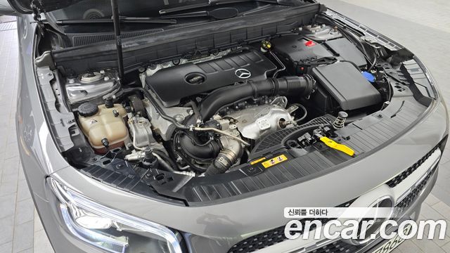 Mercedes-Benz GLB-Class GLB250 4MATIC