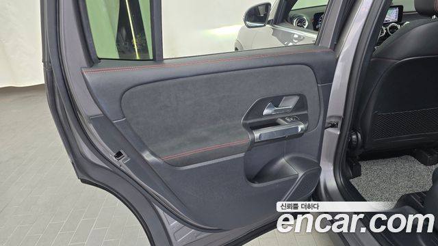 Mercedes-Benz GLB-Class GLB250 4MATIC