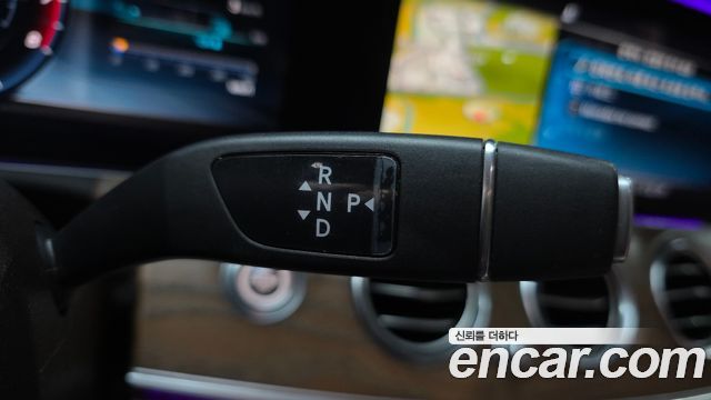 Mercedes-Benz E-Class E300 Exclusive