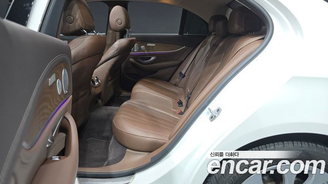Mercedes-Benz E-Class E300 Exclusive